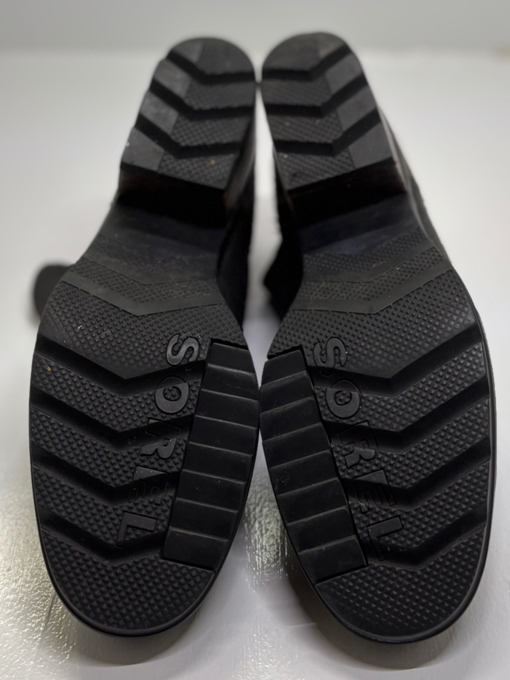 Sorel Leather Ankle Boots Womens 7 Black Slip On Block Heel Lug Sole - Picture 8 of 14